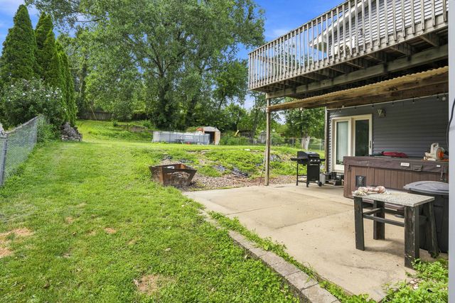 1426 25TH Street, Bettendorf, IA 52722