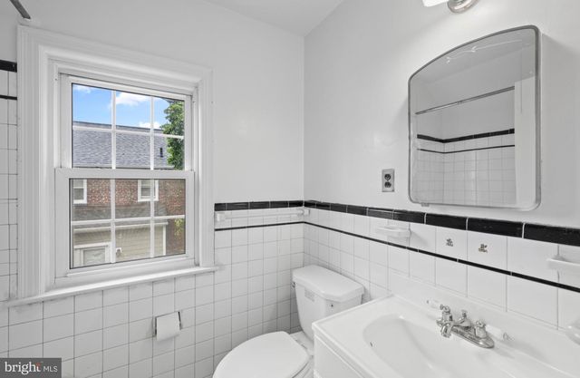 1912 VARNUM ST NE, Washington, DC 20018