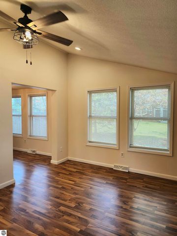 716 Beech, Tawas City, MI 48763