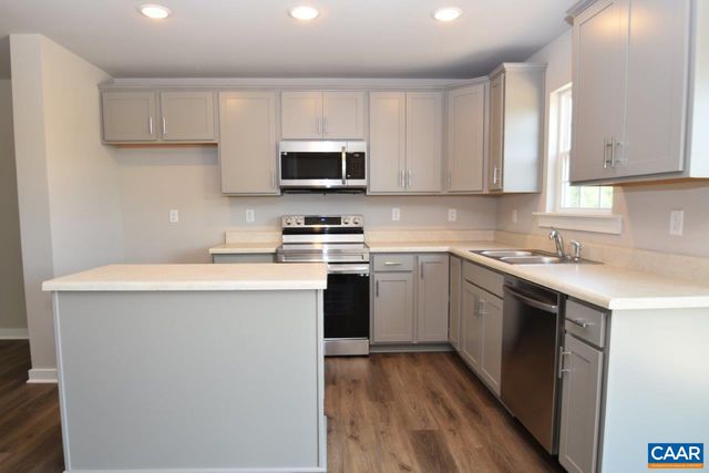 14098 Shannon Hill Rd, Louisa, VA 23093