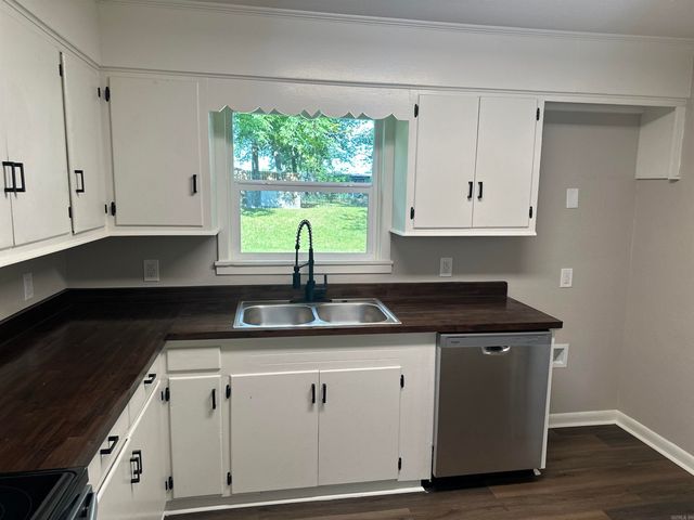 625 Hoover Street, Malvern, AR 72104