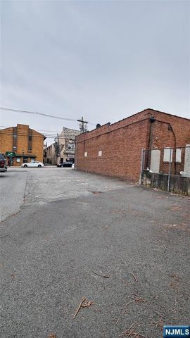 213-217 Stuyvesant Avenue, Lyndhurst, NJ 07071