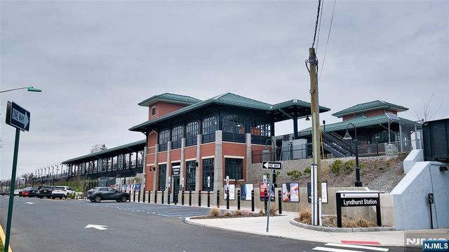 213-217 Stuyvesant Avenue, Lyndhurst, NJ 07071
