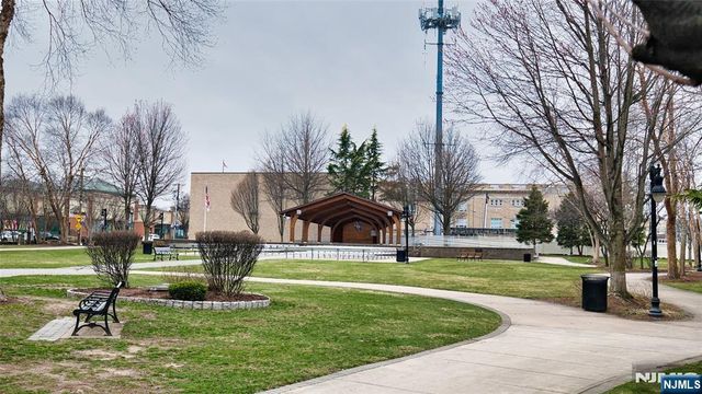 213-217 Stuyvesant Avenue, Lyndhurst, NJ 07071
