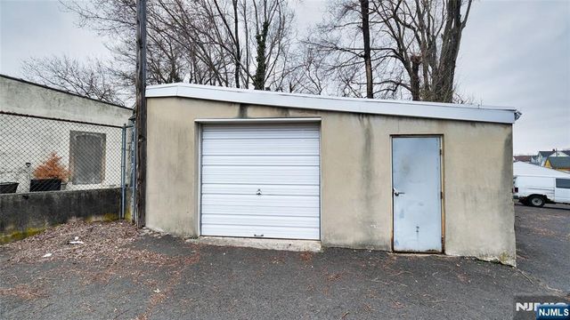 213-217 Stuyvesant Avenue, Lyndhurst, NJ 07071