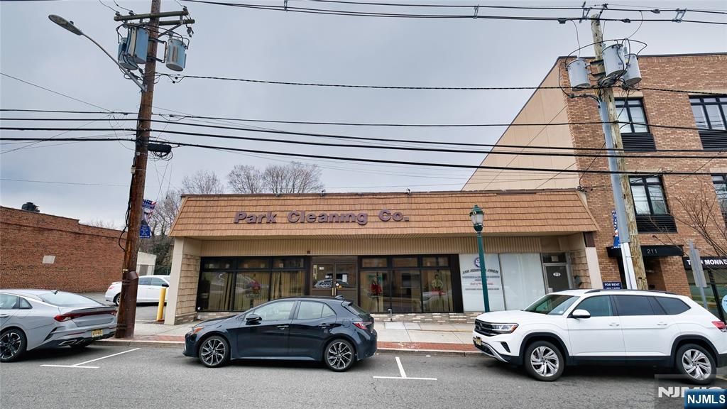 213-217 Stuyvesant Avenue, Lyndhurst, NJ 07071