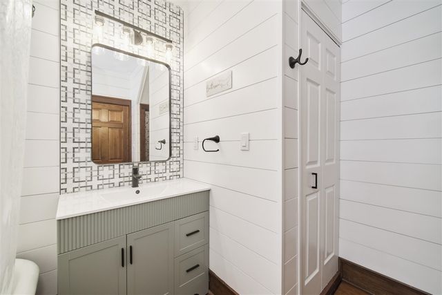 815 E Filer Street, Ludington, MI 49431