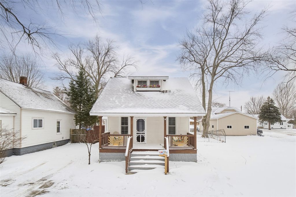 815 E Filer Street, Ludington, MI 49431