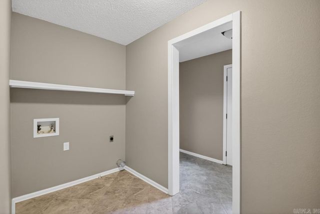 235 Briarpatch ln, Jacksonville, AR 72076