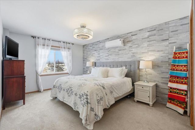 6493 207th Street N, Forest Lake, MN 55025