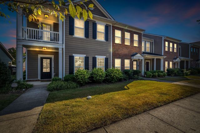 2091 Hemlock Dr, Spring Hill, TN 37174