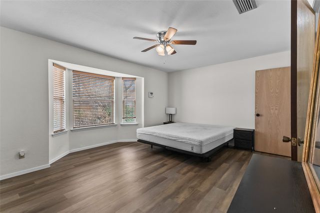 1104 Forest Ridge Drive, Bedford, TX 76022