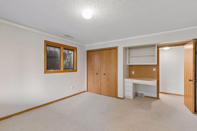 4720 55th Avenue SW, Rochester, MN 55902