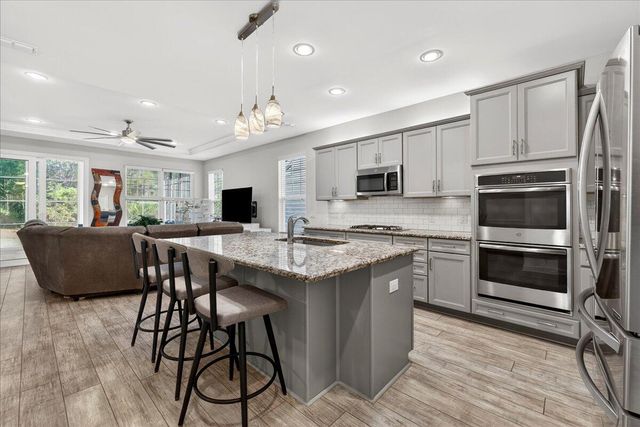 622 Beach Way, Summerville, SC 29486