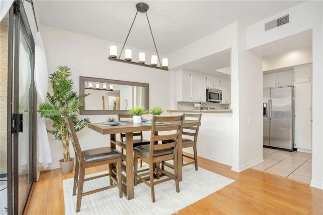 1655 Greenfield Avenue 14, Westwood - Century City, CA 90025