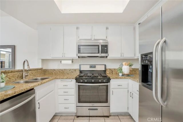 1655 Greenfield Avenue 14, Westwood - Century City, CA 90025