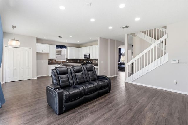 141 SPRING GLEN DRIVE, Debary, FL 32713