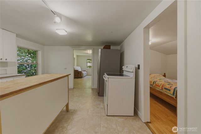 3511 Quade Road, Clinton, WA 98236