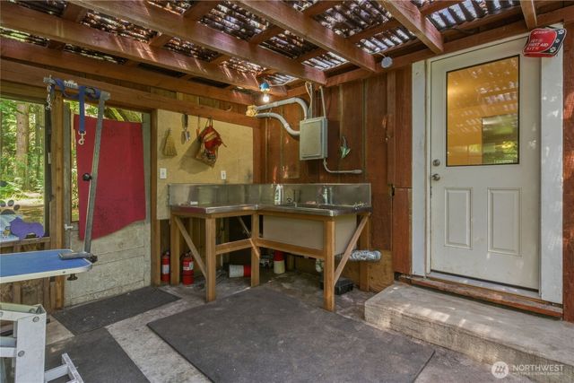 3511 Quade Road, Clinton, WA 98236