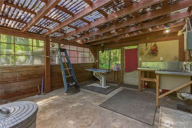 3511 Quade Road, Clinton, WA 98236