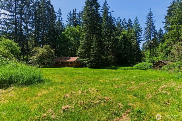3511 Quade Road, Clinton, WA 98236