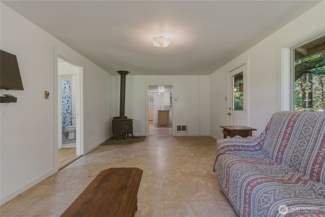 3511 Quade Road, Clinton, WA 98236