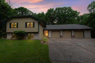 9855 Kadler Avenue NE, Otsego, MN 55362