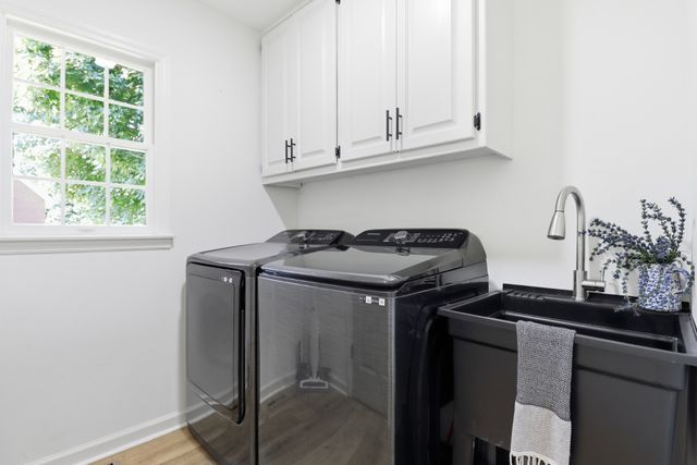 42 Starboard Ct, Estill Springs, TN 37330