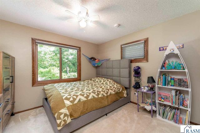 137 Maple Park Drive, Mankato, MN 56001