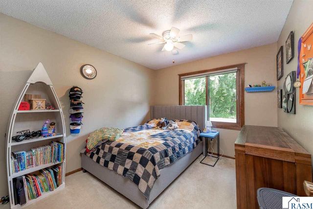 137 Maple Park Drive, Mankato, MN 56001