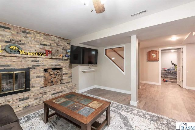 137 Maple Park Drive, Mankato, MN 56001