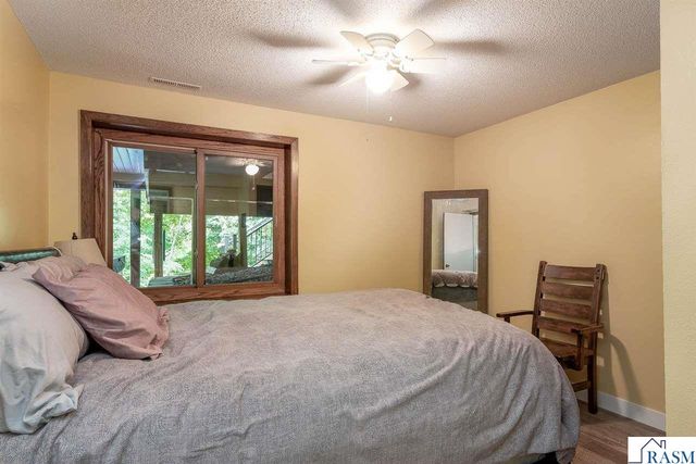 137 Maple Park Drive, Mankato, MN 56001