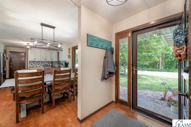 137 Maple Park Drive, Mankato, MN 56001