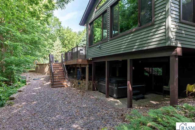 137 Maple Park Drive, Mankato, MN 56001