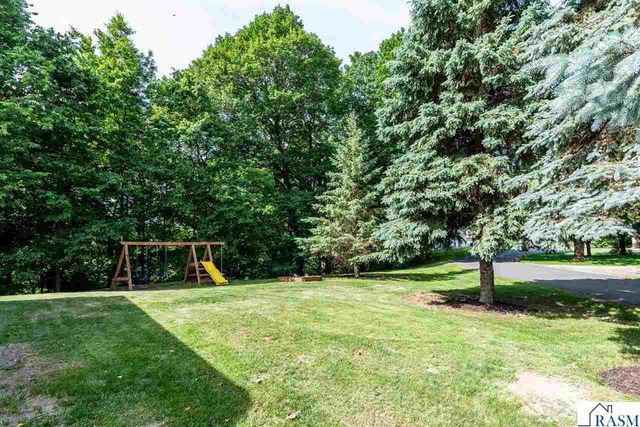 137 Maple Park Drive, Mankato, MN 56001
