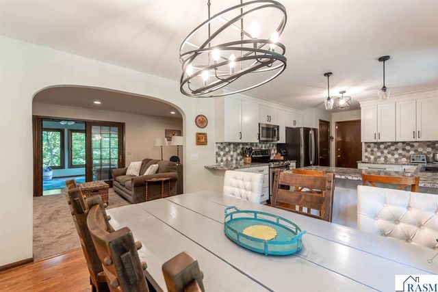 137 Maple Park Drive, Mankato, MN 56001