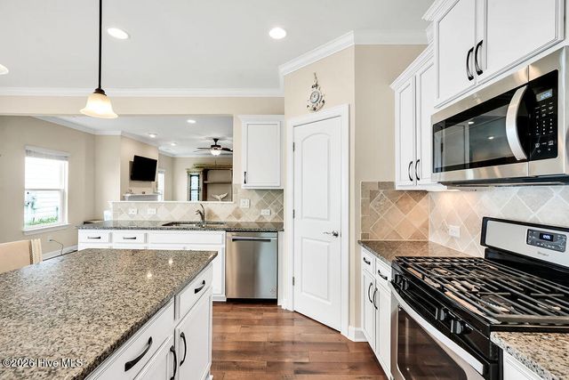 7091 Muskerry Way, Leland, NC 28451