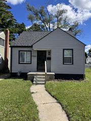 19326 Asbury Park, Detroit, MI 48235