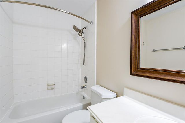 241 Blue Hill Drive, Montgomery, TX 77356