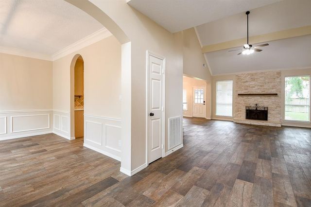 241 Blue Hill Drive, Montgomery, TX 77356