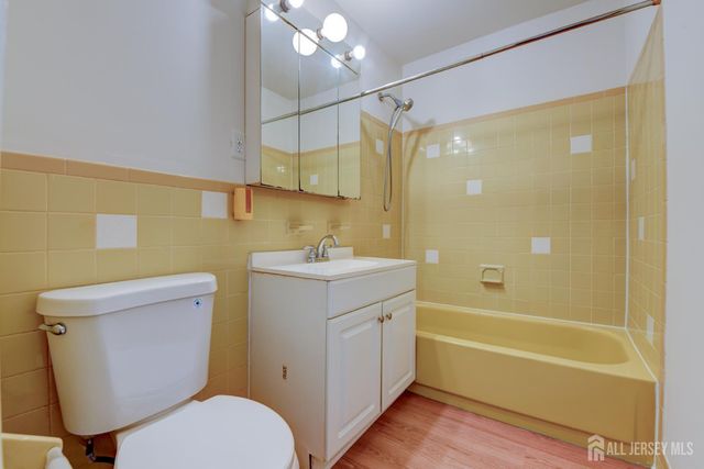 6 College Drive, Edison, NJ 08817