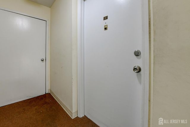 6 College Drive, Edison, NJ 08817