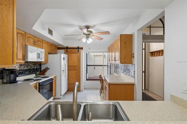 2910 COTTAGE GROVE COURT L4, Orlando, FL 32822