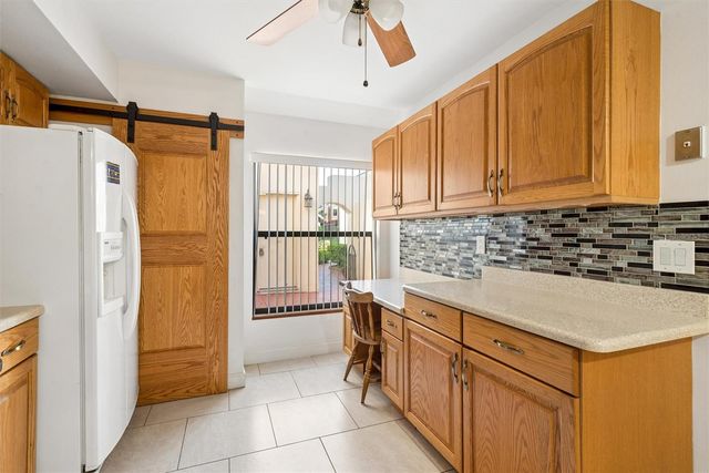 2910 COTTAGE GROVE COURT L4, Orlando, FL 32822