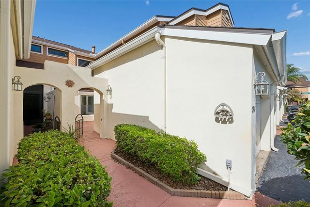 2910 COTTAGE GROVE COURT L4, Orlando, FL 32822