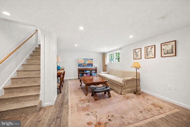 9919 OLD GEORGETOWN RD, Bethesda, MD 20814