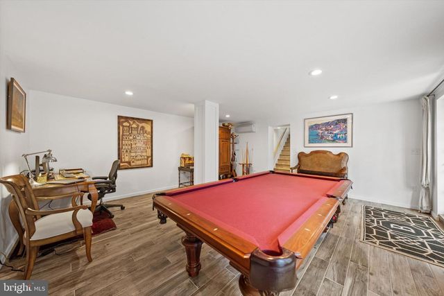 9919 OLD GEORGETOWN RD, Bethesda, MD 20814