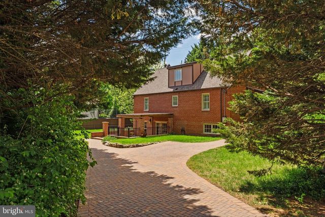 9919 OLD GEORGETOWN RD, Bethesda, MD 20814