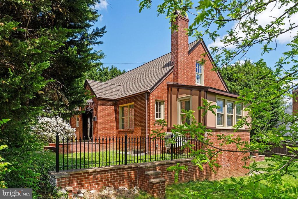 9919 OLD GEORGETOWN RD, Bethesda, MD 20814