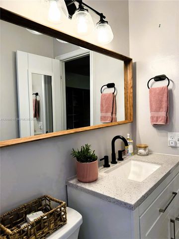 2160 NW 110th Avenue, Sunrise, FL 33322